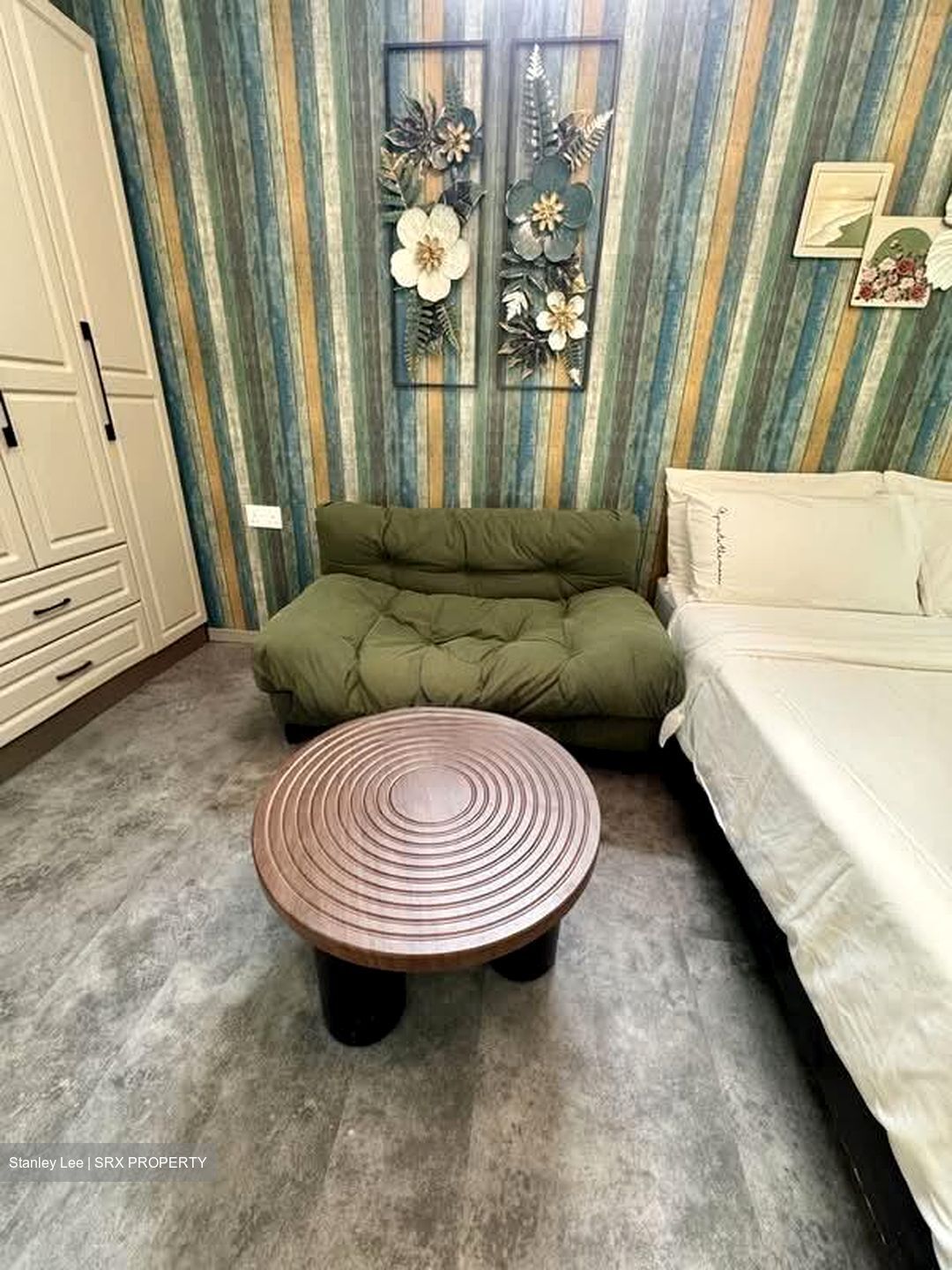 Mugliston Road (D15), Terrace #561605161